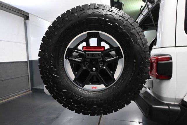 Used 2019 Jeep Wrangler Unlimited Rubicon AWD/4WD image 11