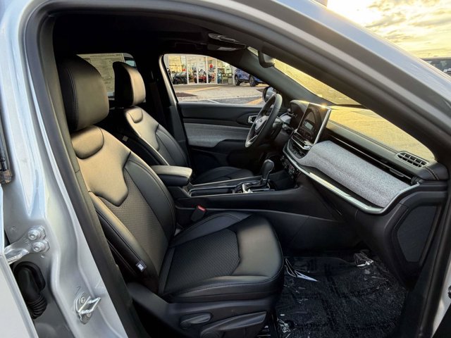 New 2026 Jeep Compass Latitude AWD/4WD image 28
