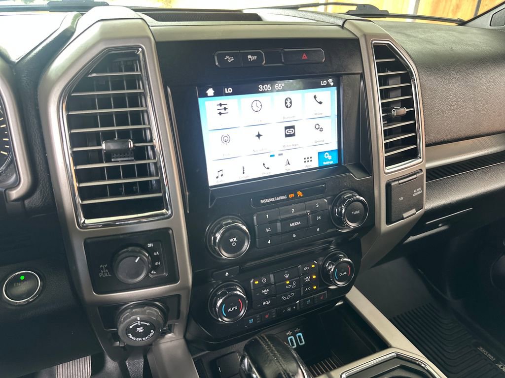 Used 2016 Ford F150 Lariat image 29