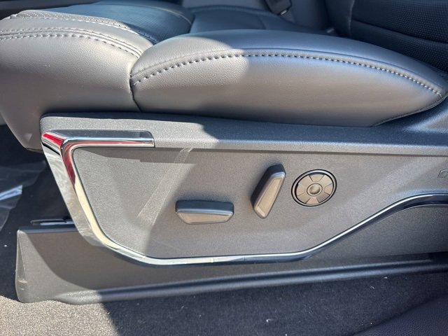 New 2026 Ford F350 Platinum w/ Tremor Off-Road Package image 33