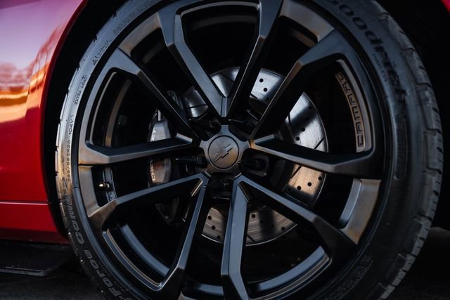 Used 2010 Chevrolet Camaro SS w/ RS Package image 3