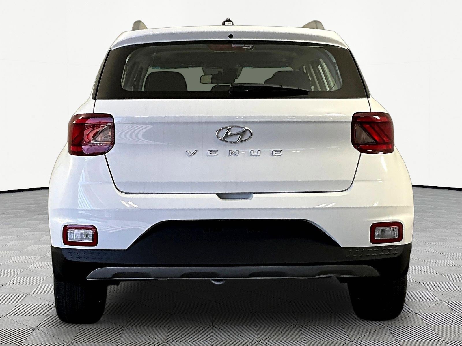 New 2026 Hyundai Venue SEL FWD image 5