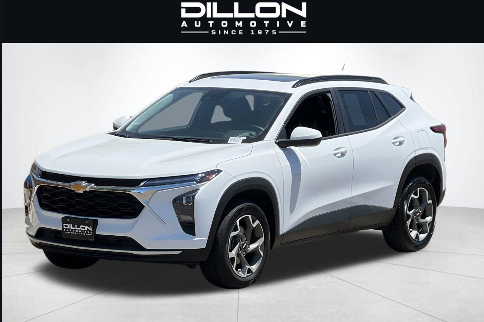 Used 2025 Chevrolet Trax LT w/ Sunroof Package FWD image 8