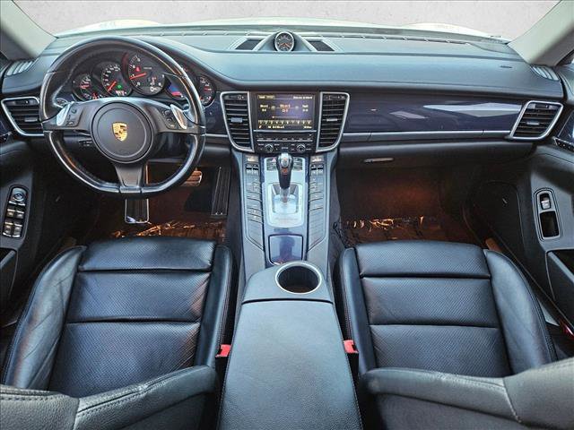Used 2016 Porsche Panamera Edition image 18