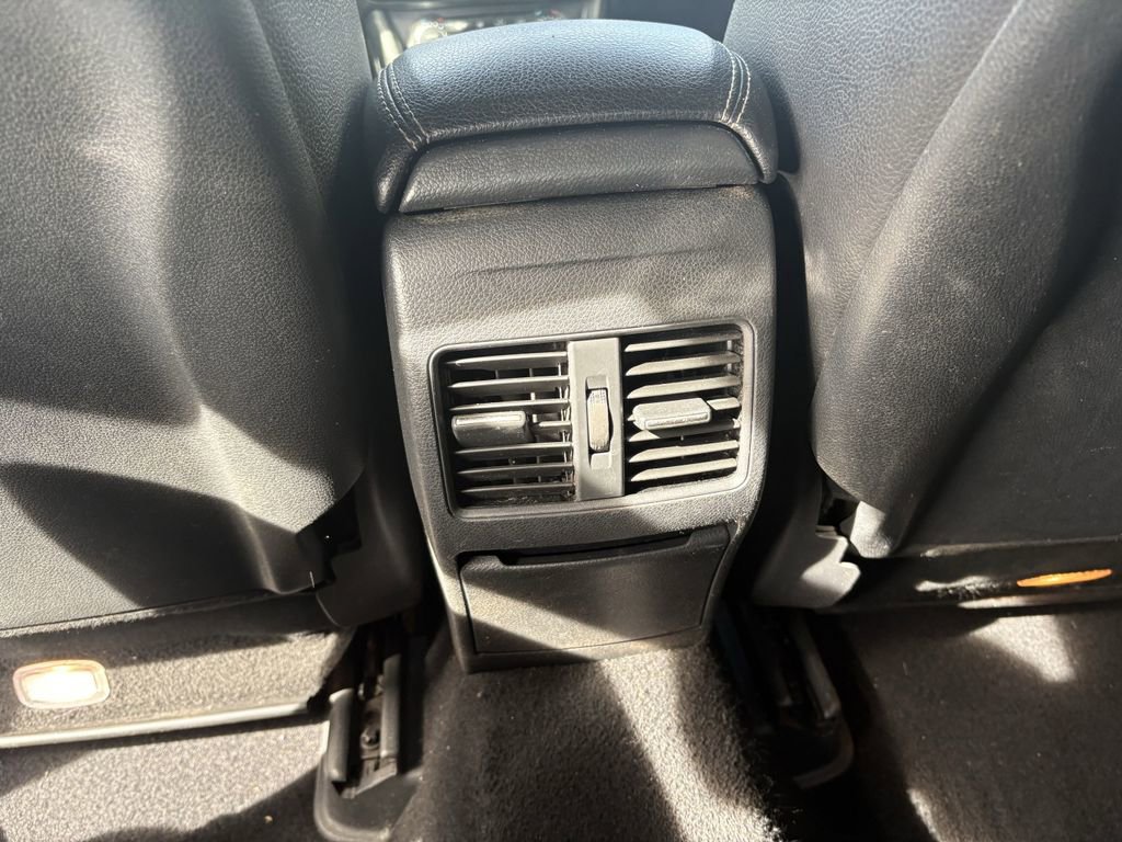 Used 2018 Mercedes-Benz CLA 250 image 23