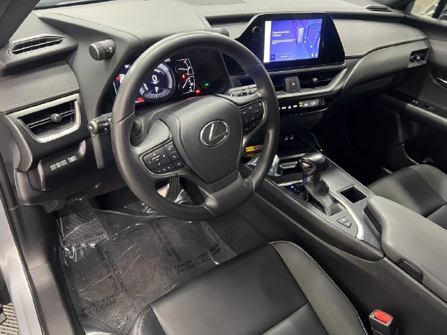 Certified 2024 Lexus UX 250h FWD image 16