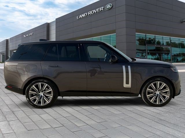 Certified 2025 Land Rover Range Rover Autobiography AWD/4WD image 6
