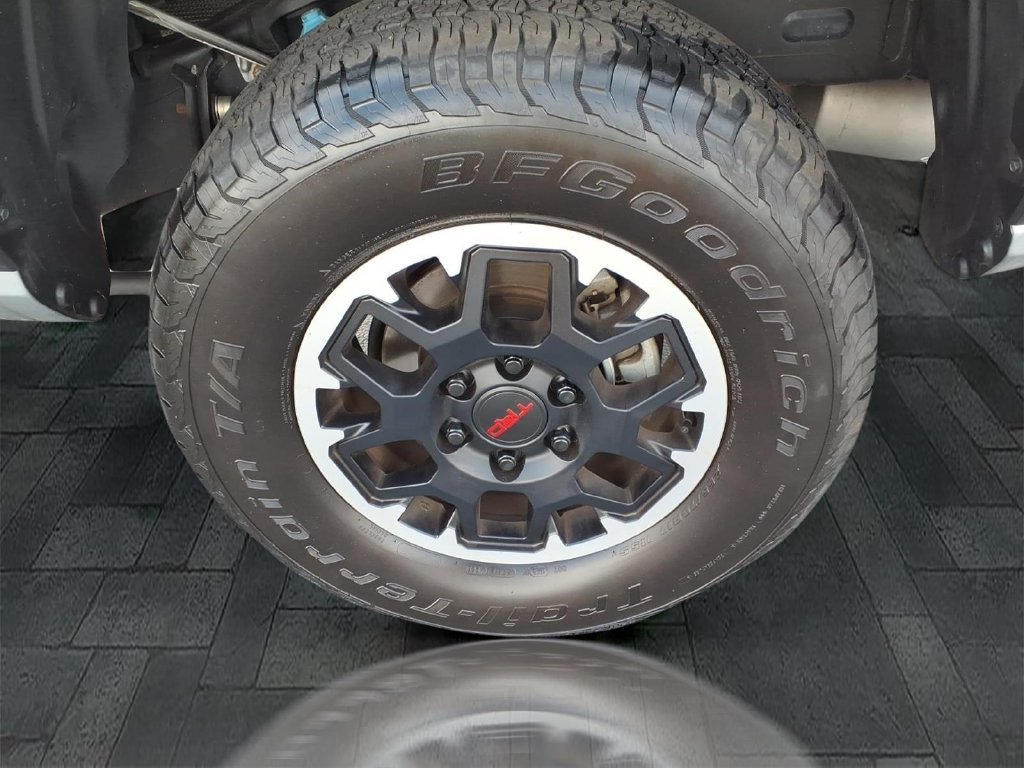 Used 2024 Toyota Tacoma TRD Off-Road AWD/4WD image 11