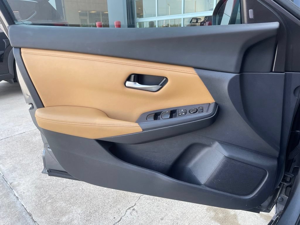 Certified 2023 Nissan Sentra SV w/ SV Premium Package FWD image 9