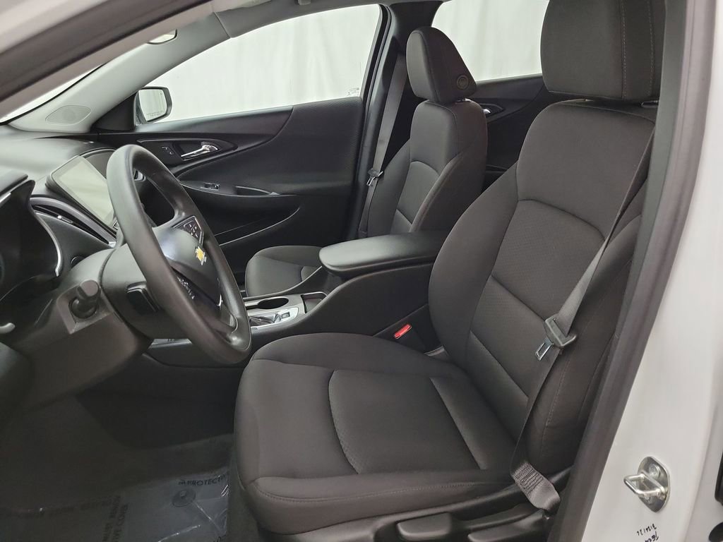 Used 2024 Chevrolet Malibu LS FWD image 8