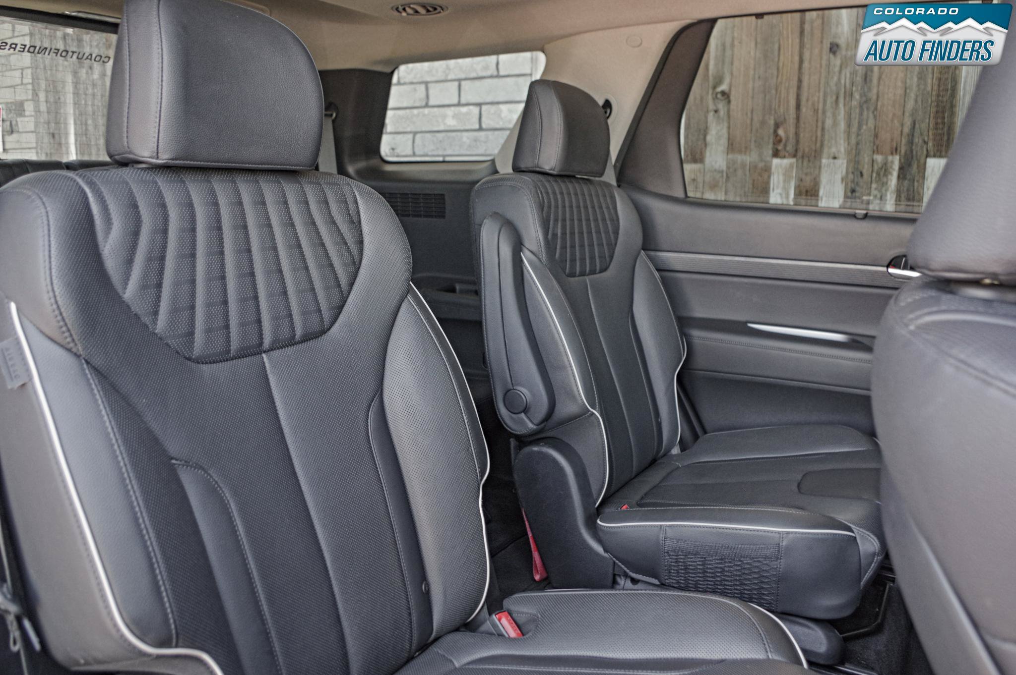 Used 2024 Hyundai Palisade Limited AWD/4WD image 23