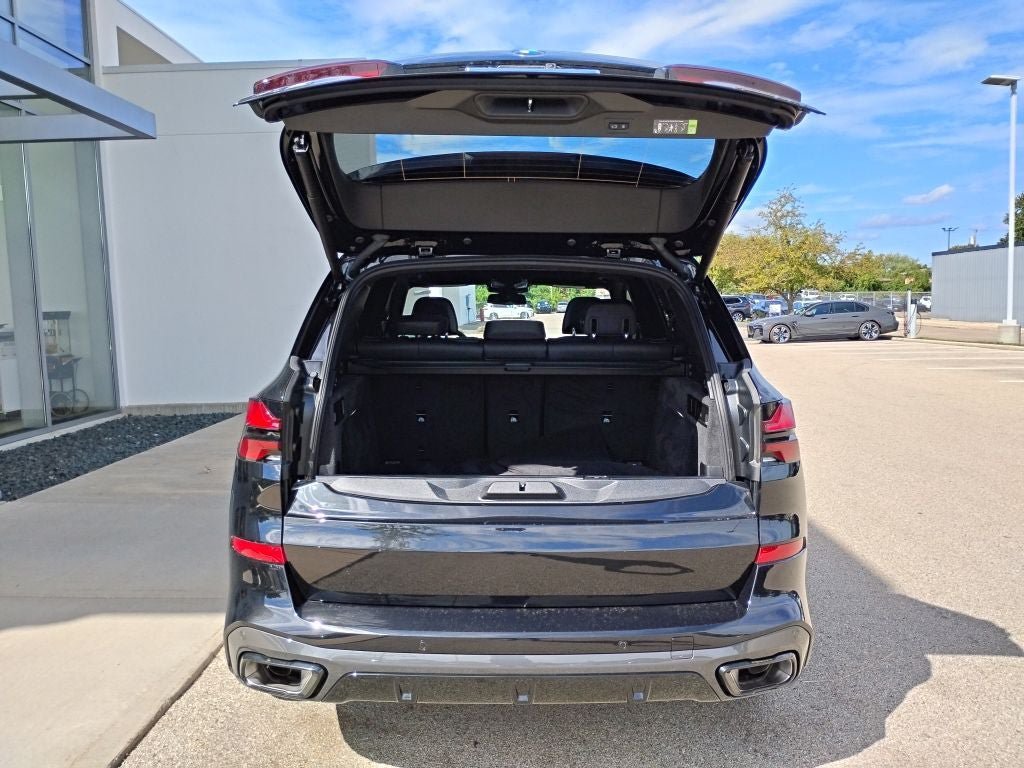Used 2026 BMW X5 xDrive40i w/ Executive Package AWD/4WD image 6