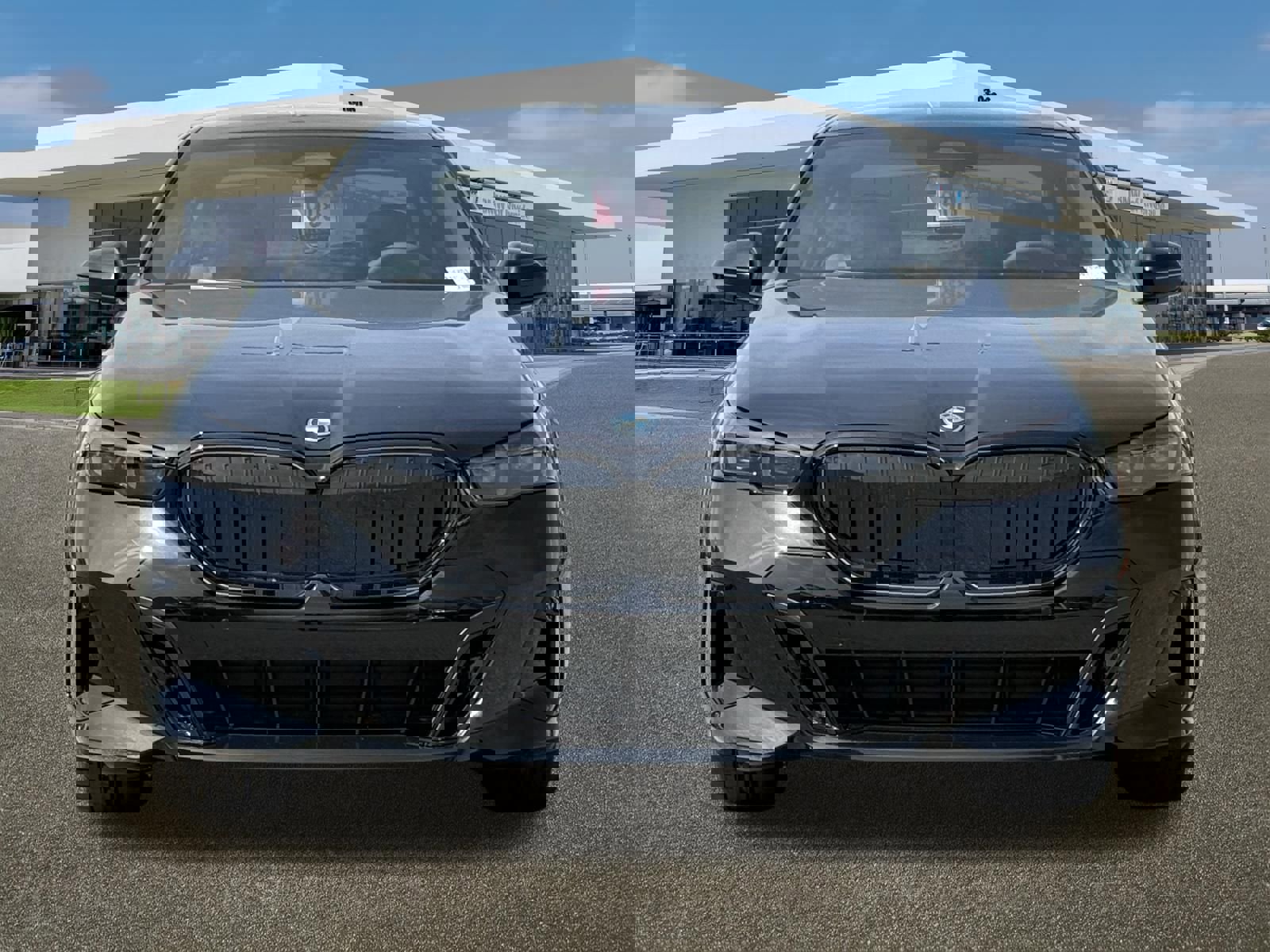 New 2026 BMW 550e xDrive w/ M Sport Professional Package AWD/4WD image 3