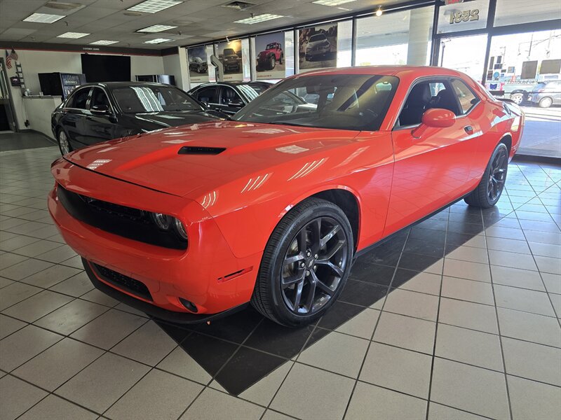 Used 2020 Dodge Challenger SXT w/ Plus Package RWD image 1