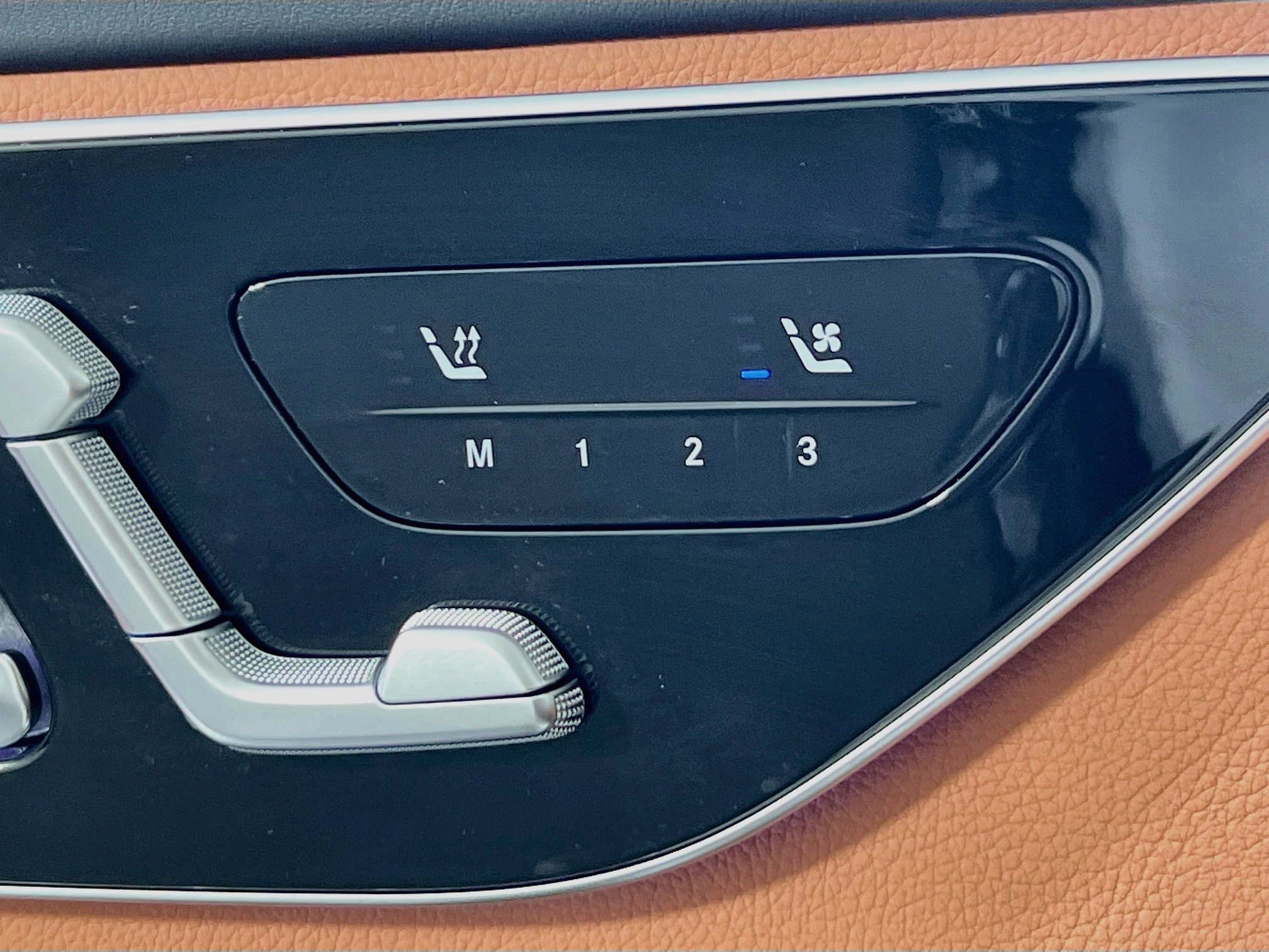 Used 2023 Mercedes-Benz C 300 4MATIC Sedan image 21