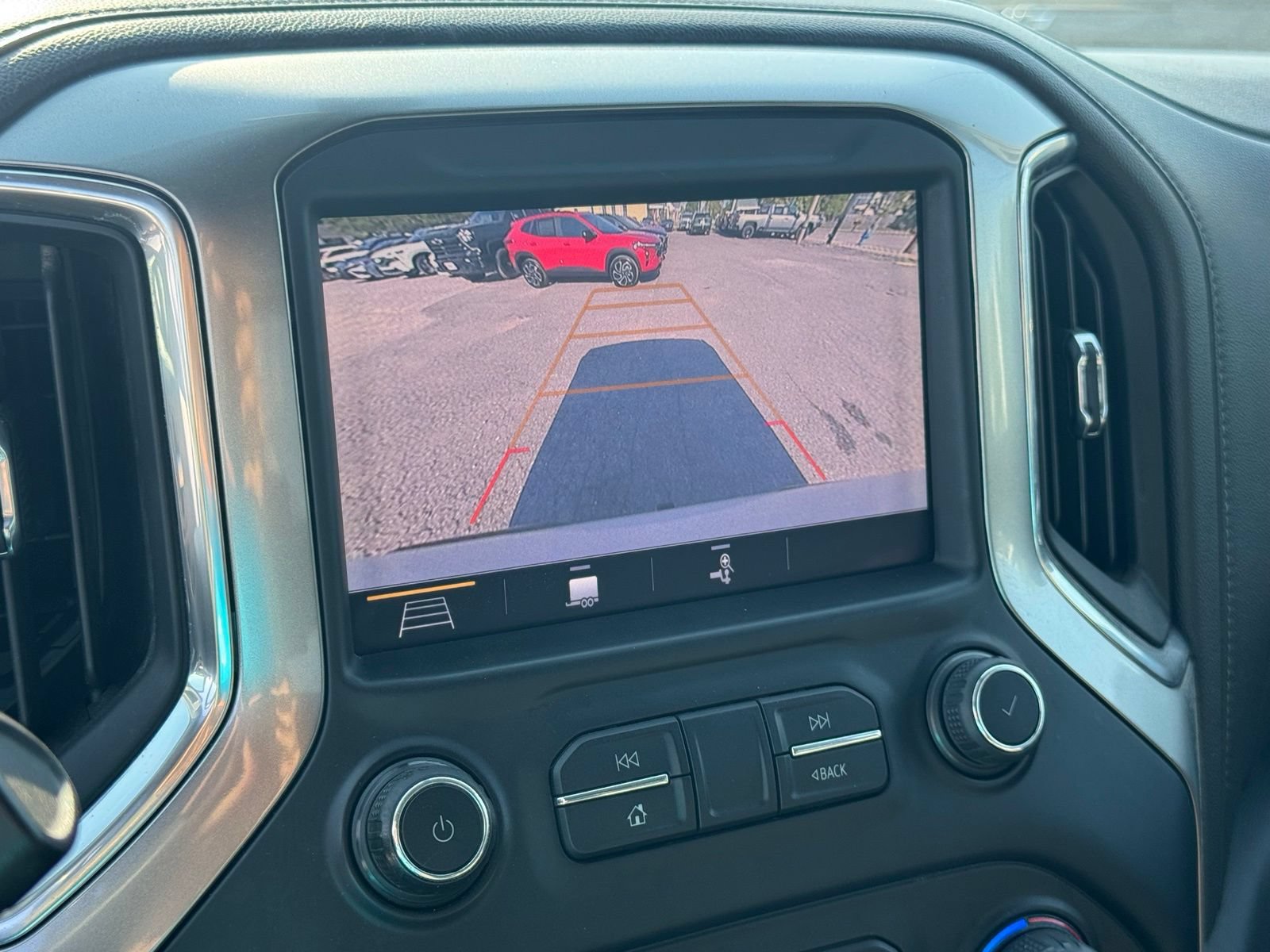 Used 2019 Chevrolet Silverado 1500 LTZ AWD/4WD image 18