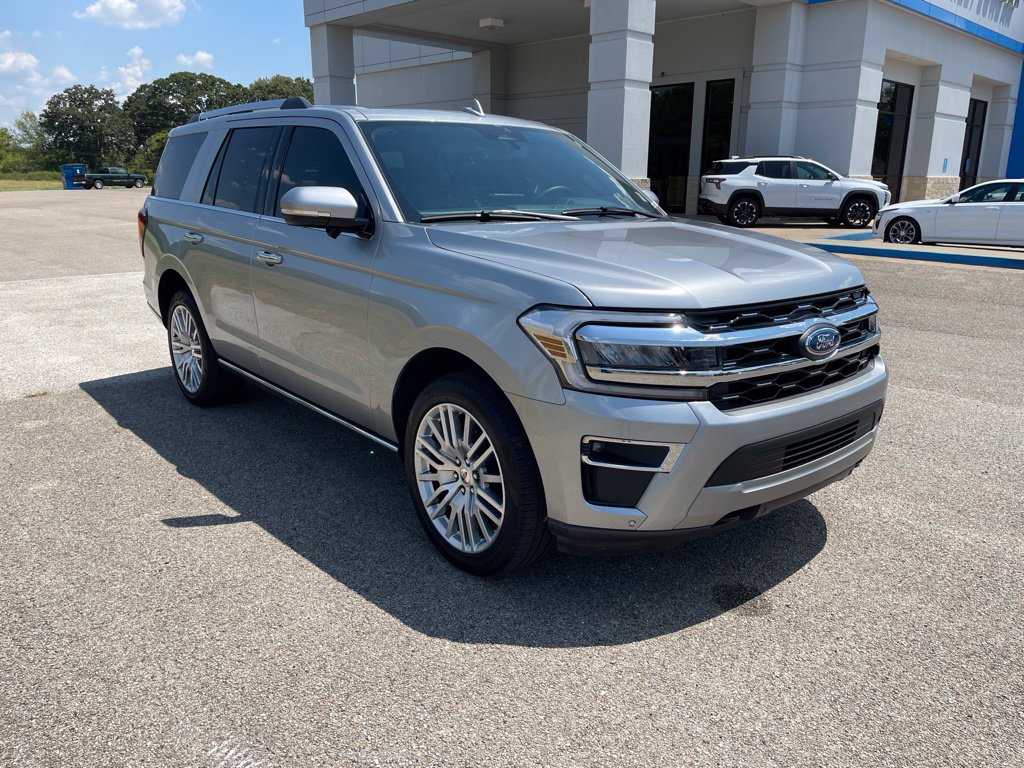 Used 2024 Ford Expedition Limited AWD/4WD image 9