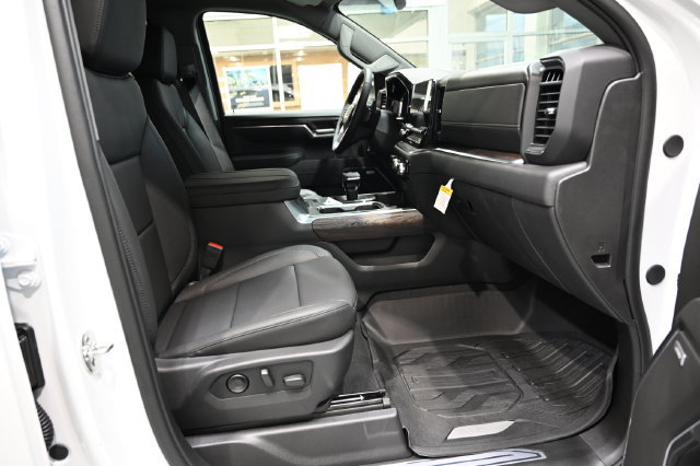 New 2026 GMC Sierra 1500 SLT AWD/4WD image 13