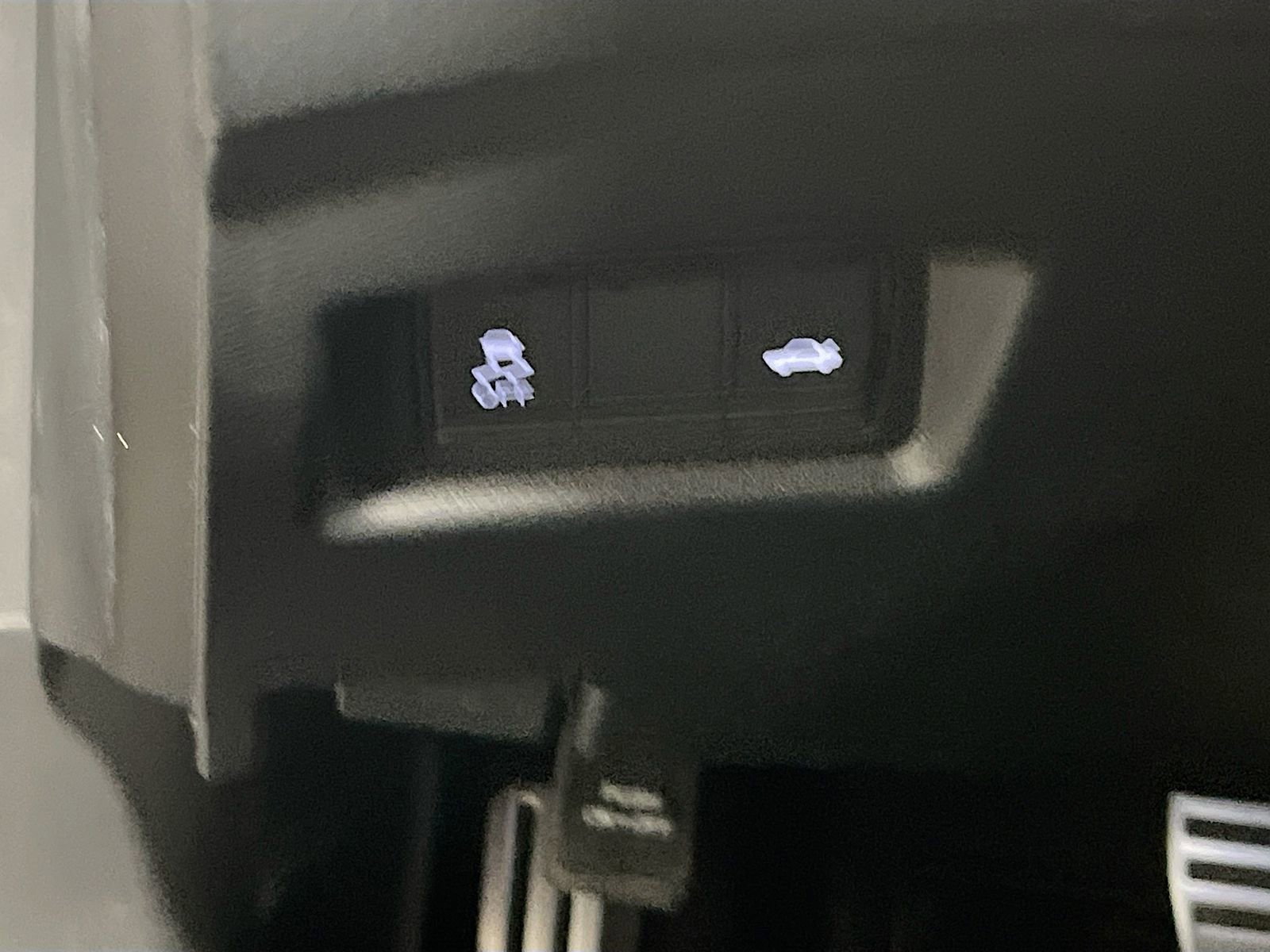 Used 2019 INFINITI Q50 Red Sport 400 w/ Proactive Package image 10