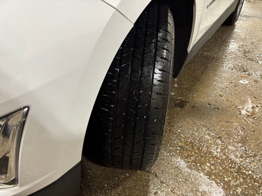 Used 2021 Chevrolet Equinox LS w/ LS Convenience Package image 30