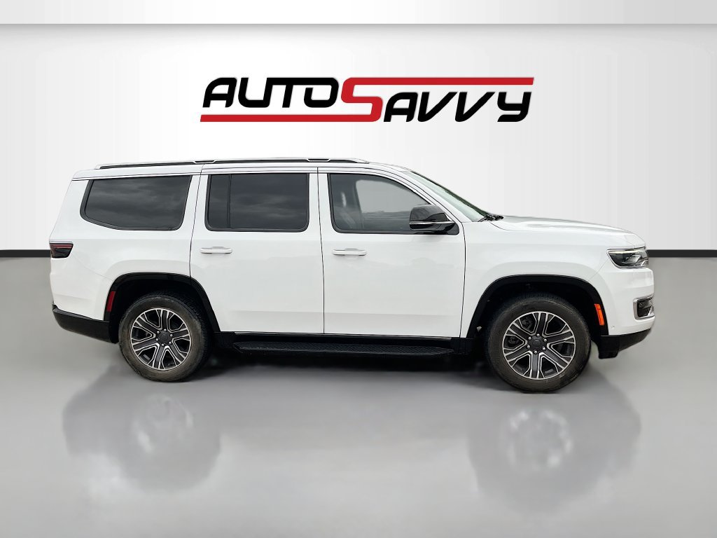 Used 2023 Jeep Wagoneer 4WD w/ Premium Group I image 8