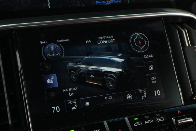 Used 2025 Lexus LX 700h F Sport image 53