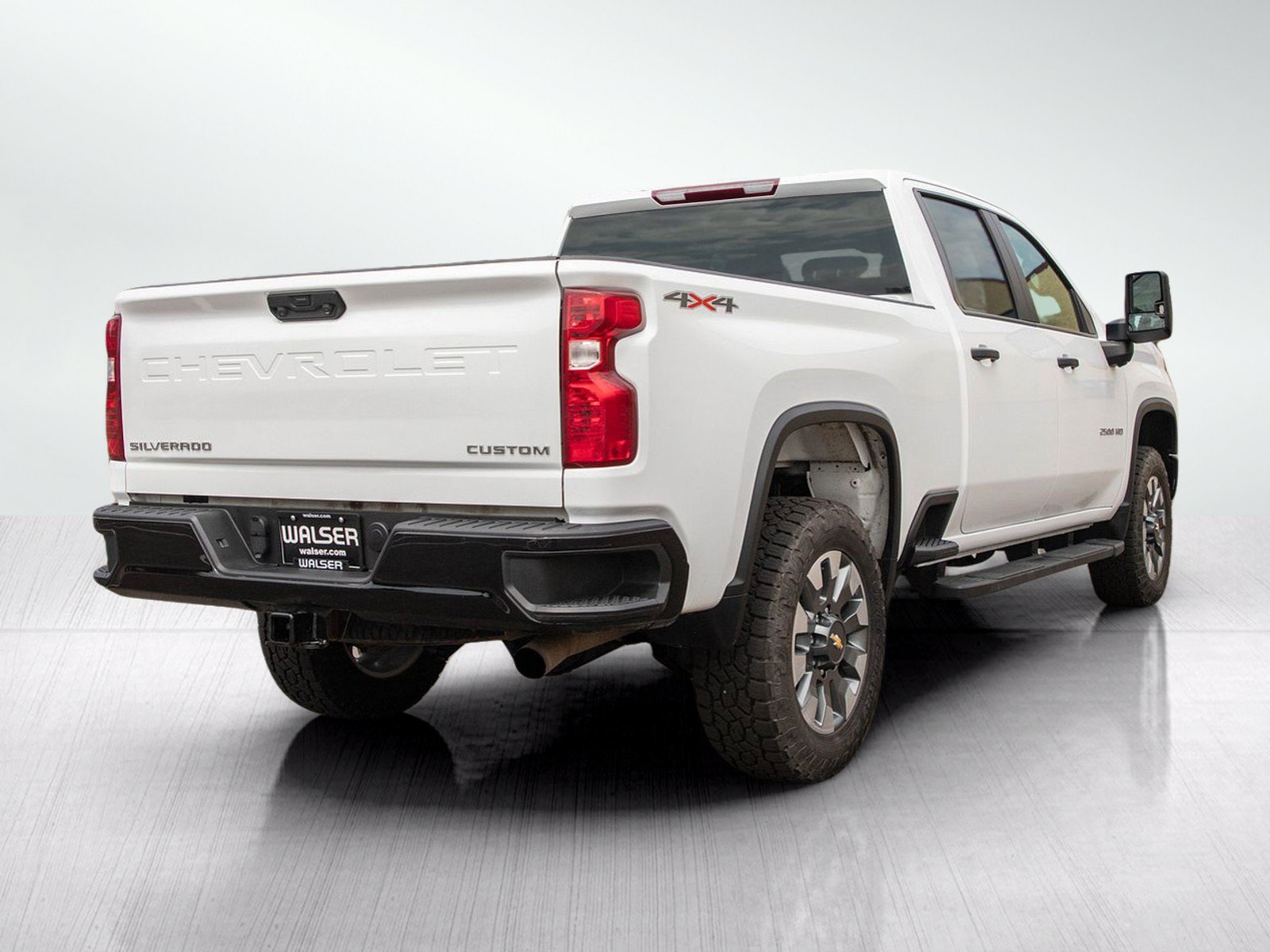 Used 2022 Chevrolet Silverado 2500 Custom w/ Custom Value Package AWD/4WD image 5