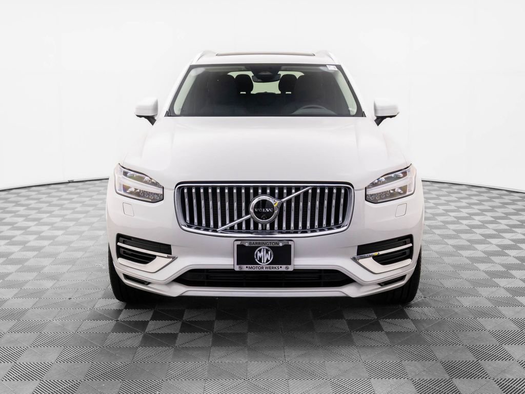 Used 2024 Volvo XC90 T8 Plus image 11