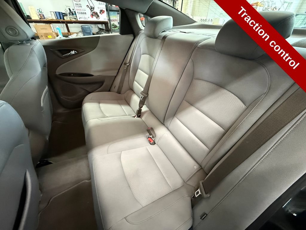 Used 2020 Chevrolet Malibu LS FWD image 32