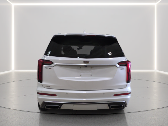 Used 2021 Cadillac XT6 Premium Luxury w/ LPO, Floor Liner Package AWD/4WD image 4