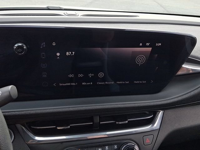 Certified 2024 Buick Envista Preferred w/ Convenience II Package FWD image 17