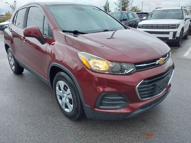Used 2017 Chevrolet Trax LS FWD image 3