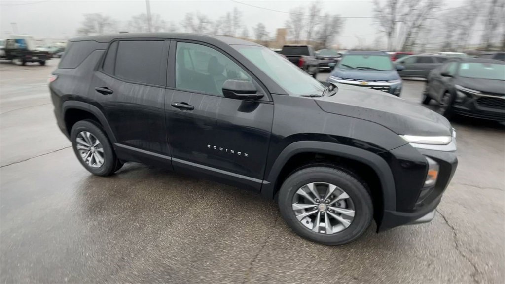 New 2026 Chevrolet Equinox LT w/ Convenience Package II image 3