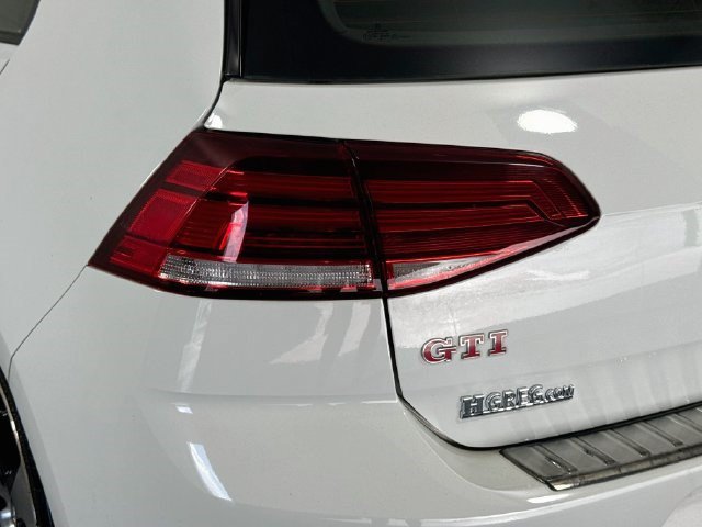 Used 2019 Volkswagen GTI SE FWD image 34
