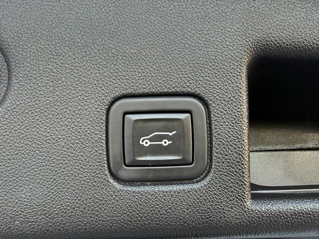 Certified 2023 Chevrolet Equinox LT FWD image 9