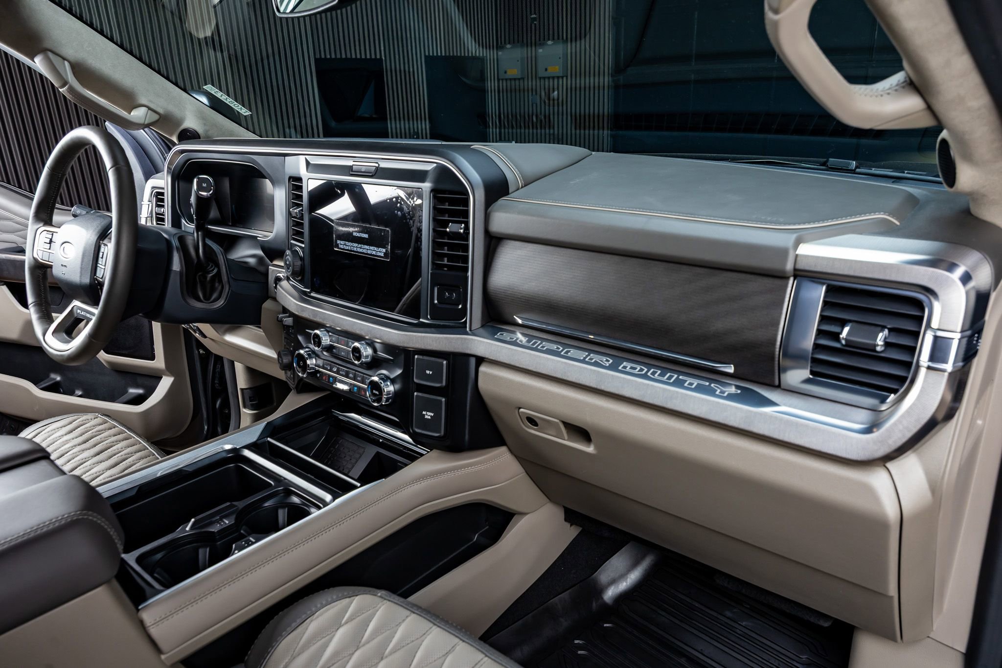 Used 2026 Ford F450 Platinum w/ Platinum Plus Package image 18