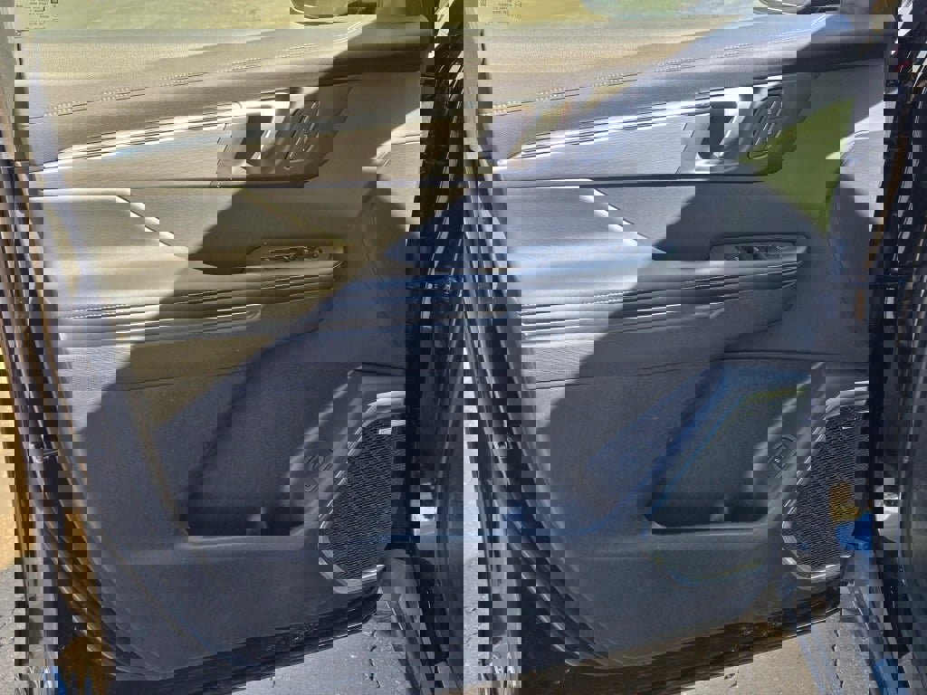 Certified 2025 Buick Enclave Preferred image 23