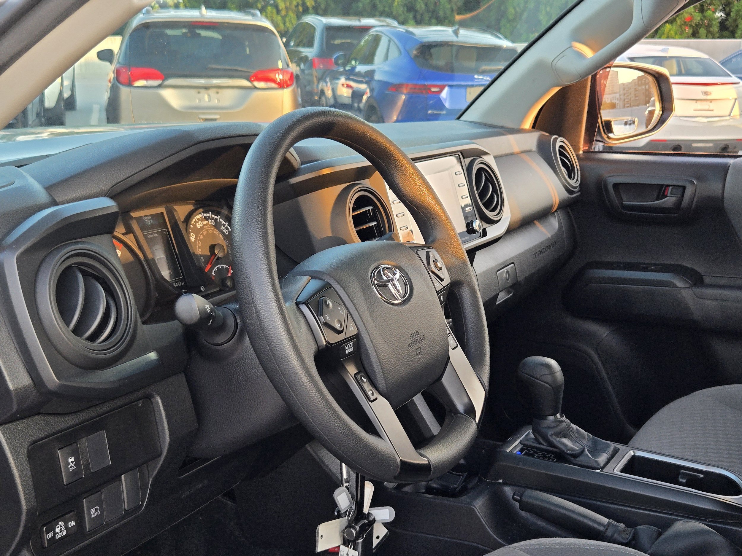 Used 2023 Toyota Tacoma SR AWD/4WD image 13