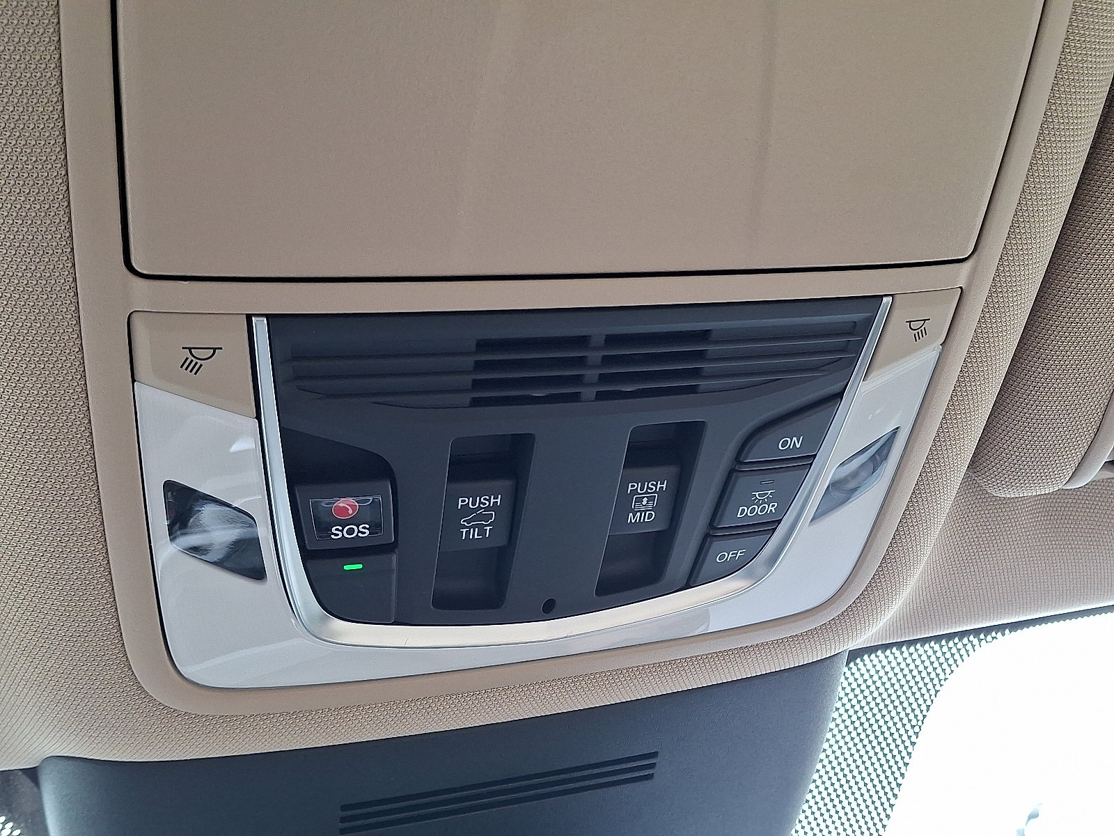 Certified 2025 Acura MDX SH-AWD w/ Technology Package image 26