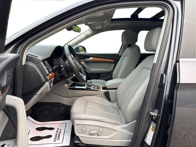 Used 2021 Audi Q5 2.0T Premium Plus w/ Premium Plus Package AWD/4WD image 10