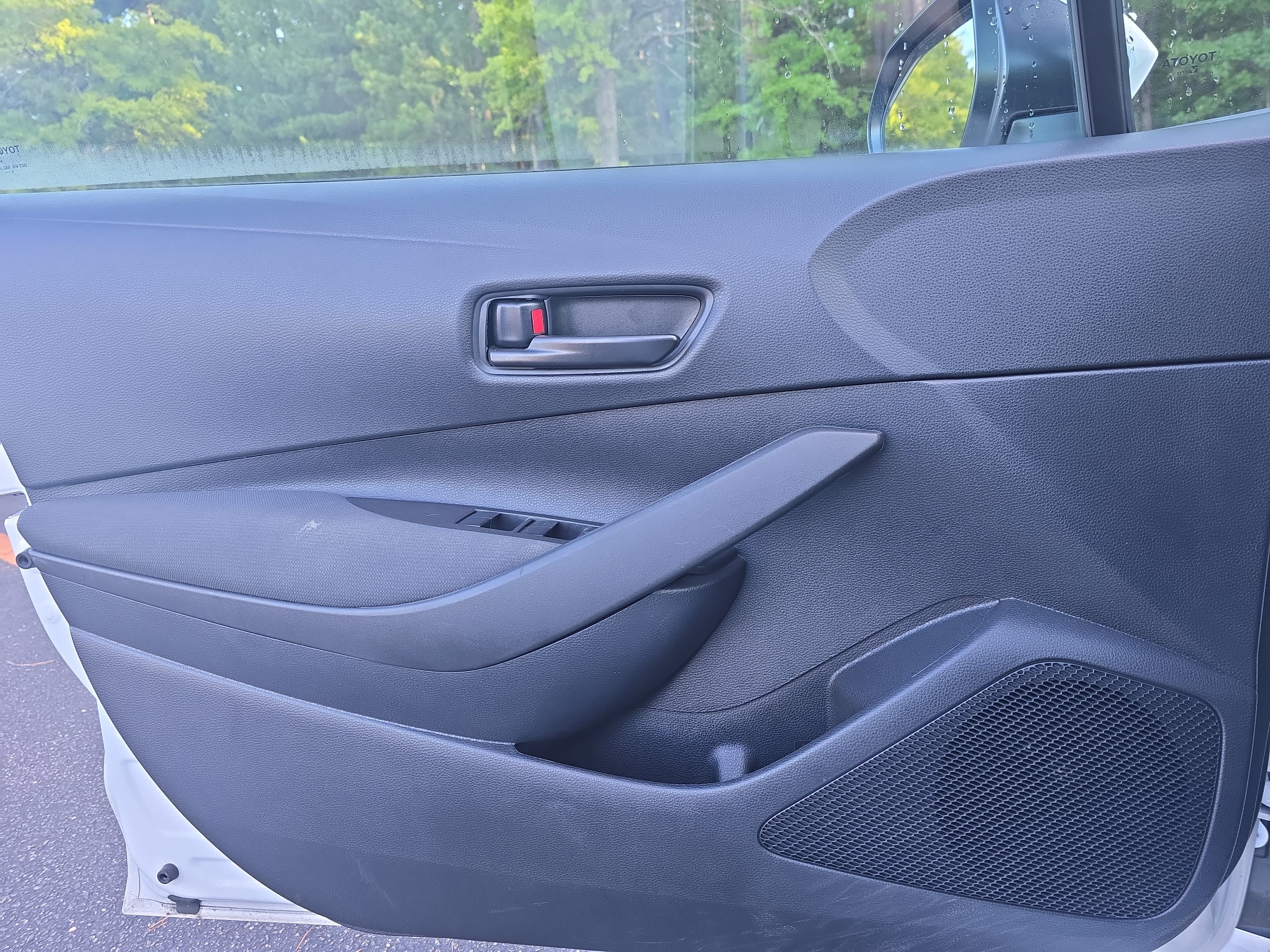 Used 2026 Toyota Corolla LE FWD image 26