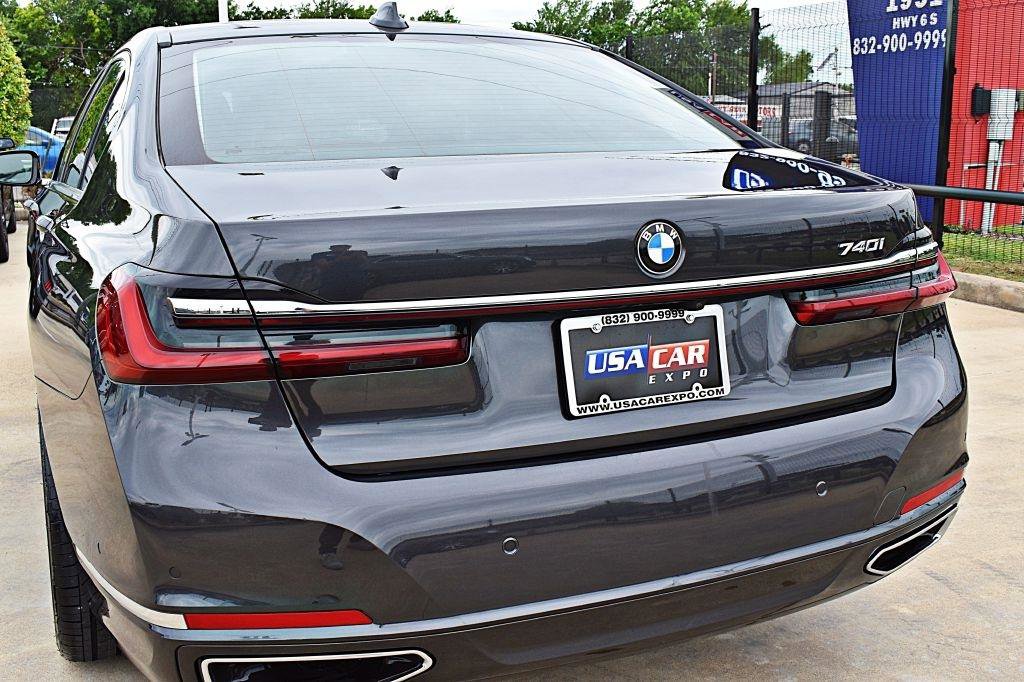 Used 2022 BMW 740i RWD image 54