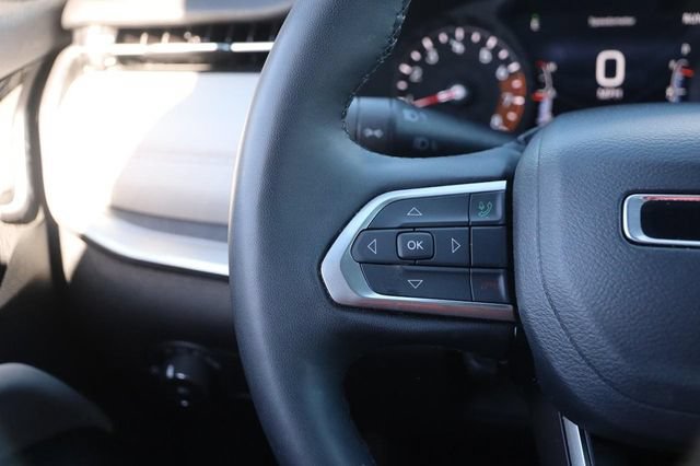 Used 2025 Jeep Compass Limited AWD/4WD image 11