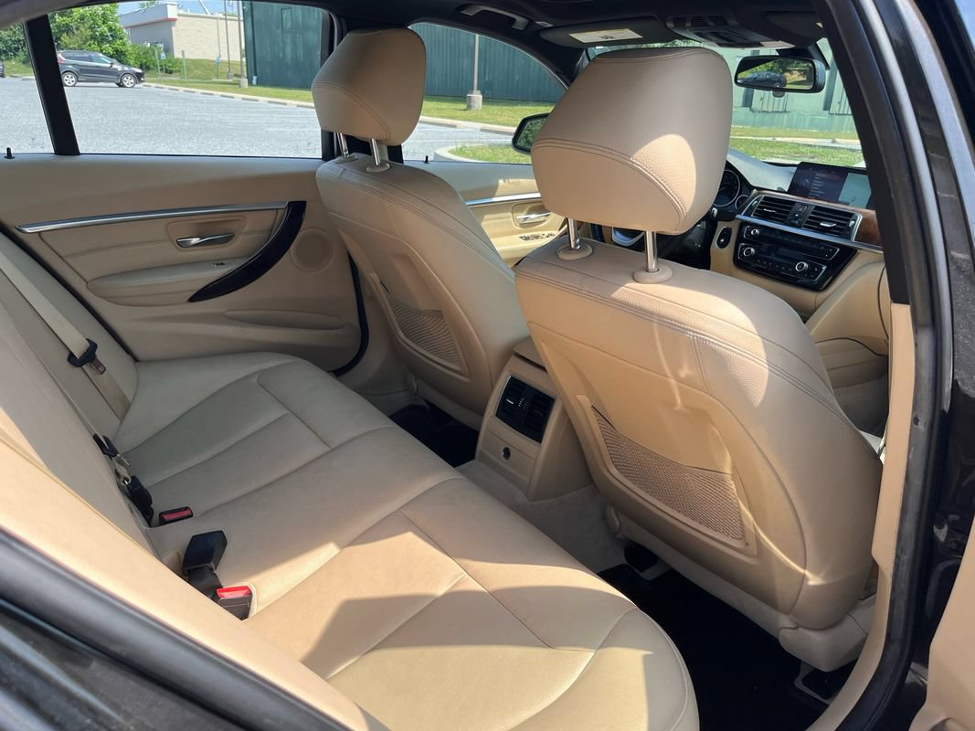 Used 2016 BMW 328i Sedan RWD image 13