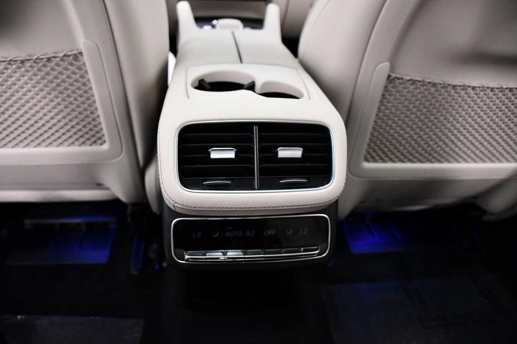 Used 2025 Mercedes-Benz GLS 450 4MATIC image 16