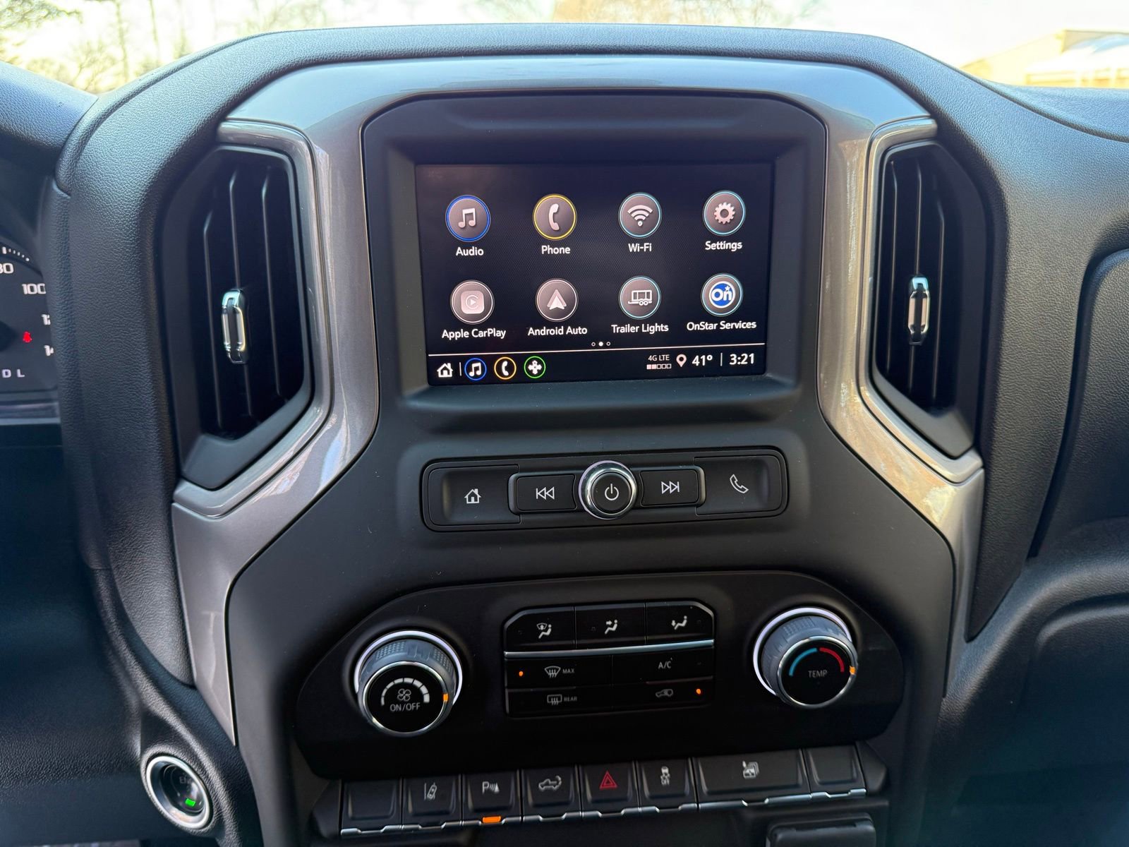 Used 2025 Chevrolet Silverado 2500 Custom w/ Custom Value Package image 14