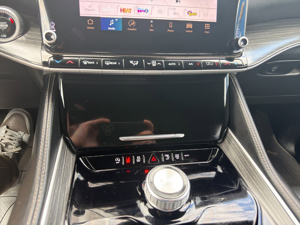 Used 2024 Jeep Wagoneer L Series II image 30