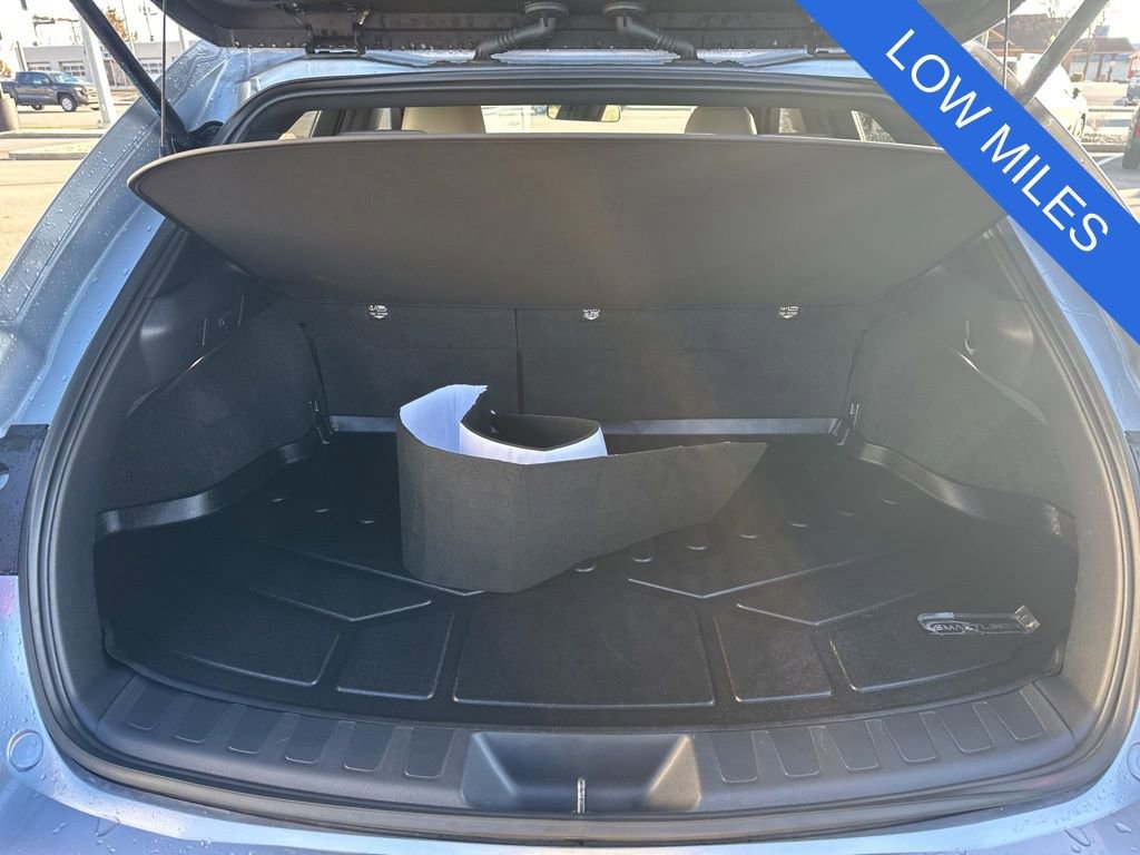 Used 2025 Lexus UX 300h FWD image 28
