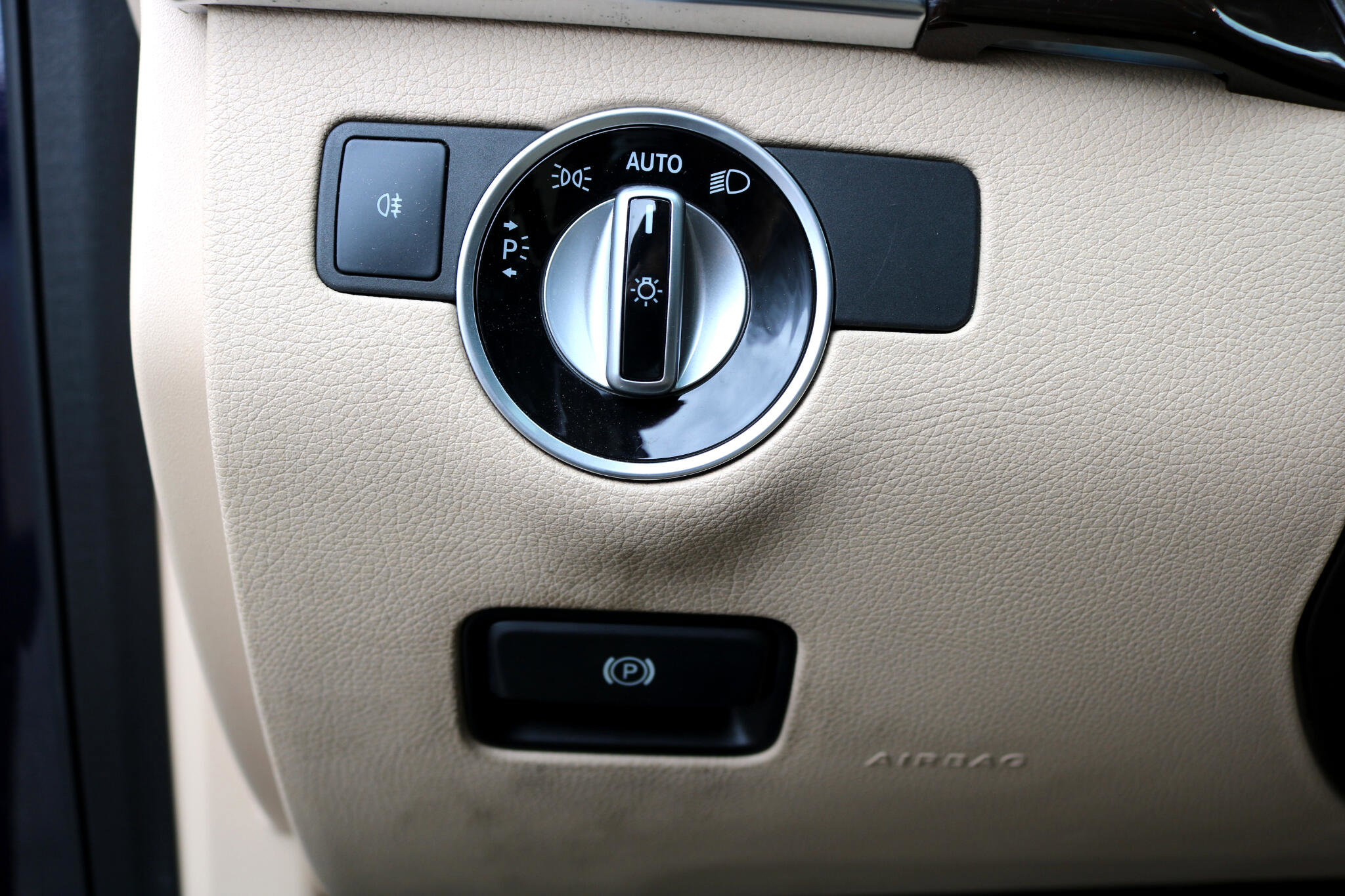 Used 2016 Mercedes-Benz GLE 350 RWD 4dr GLE 350 w/ Premium Package image 17