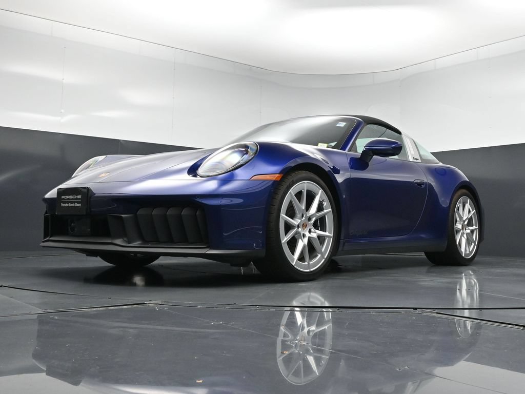 Certified 2025 Porsche 911 Targa 4 GTS AWD/4WD image 23